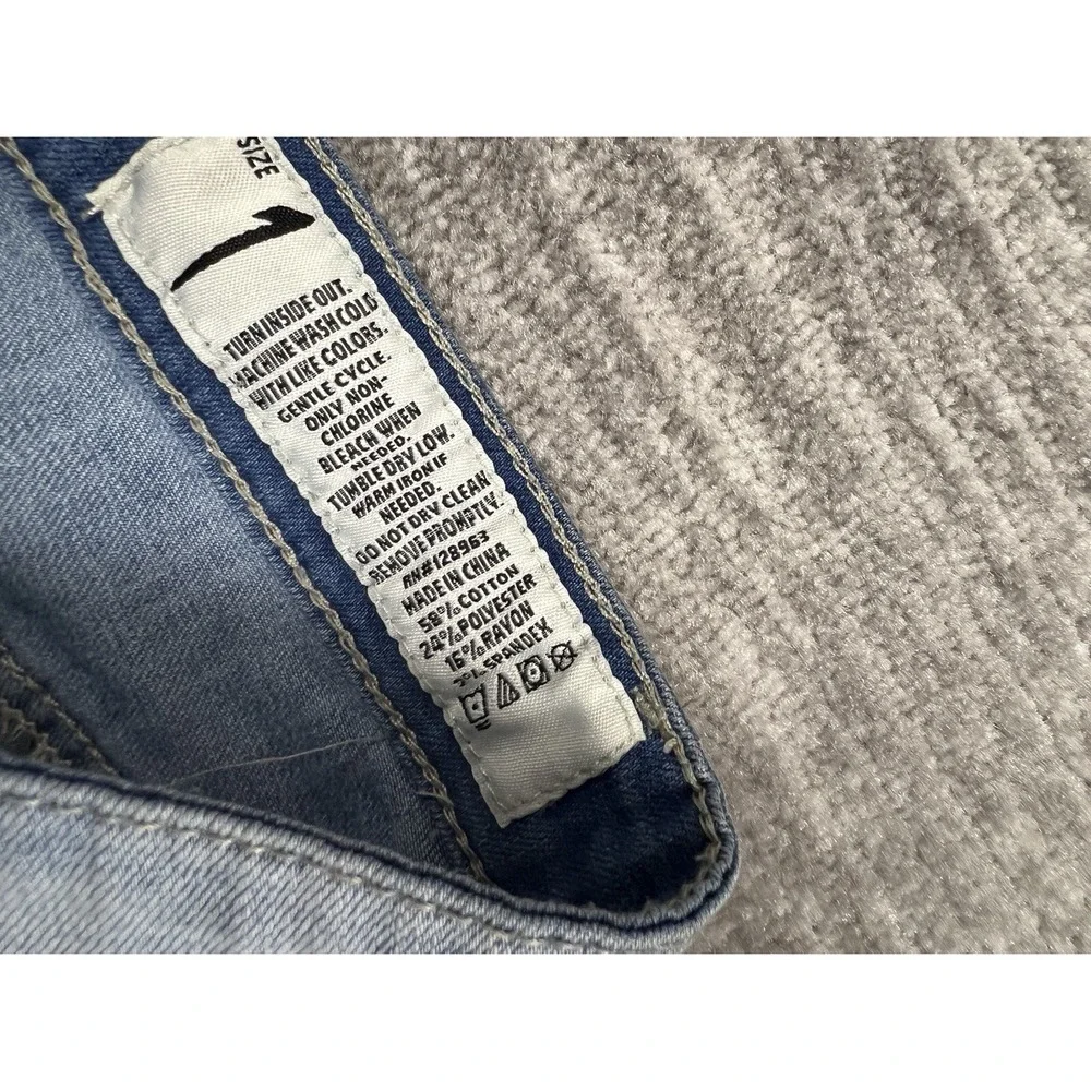 Indigo‎ Rein Skirt Juniors 1 Denim Light Wash Raw Hem Button Front